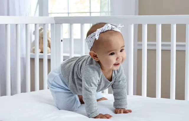 This nursery has a strict dress code: footie pajamas and baby smiles only. 💛⁠
⁠
#BreathableSleep #CoolComfort #BabyEssentials #ModernNursery #SleepSafeBaby #CribGoals #BabySleepSolutions #NewParentMustHaves #NurseryStyle #SealyBaby #ParentingMadeSimple #SafeSleepMatters